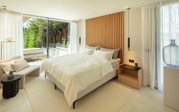 Property slide 20