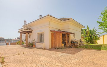 Property slide 7