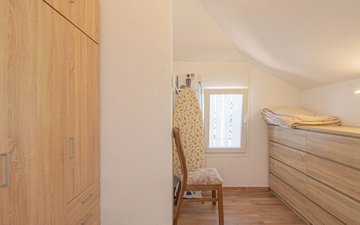 Property slide 21