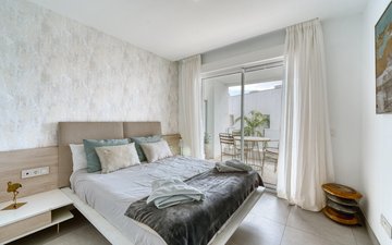 Property slide 14