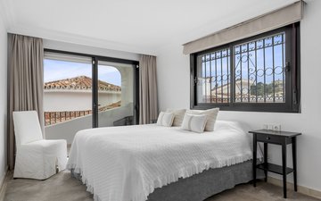 Property slide 29