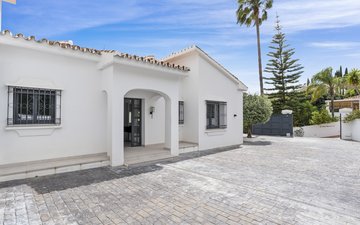 Property slide 40