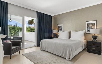 Property slide 21