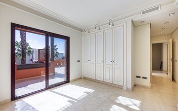 Property slide 21