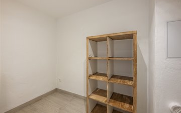 Property slide 39