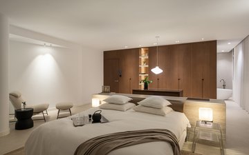 Property slide 16