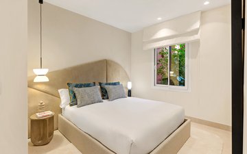 Property slide 25