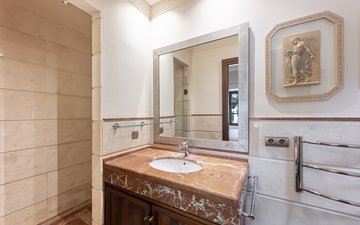 Slajd nieruchomości 24