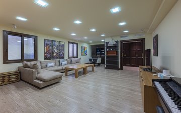 Slajd nieruchomości 35