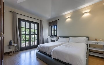 Slajd nieruchomości 27