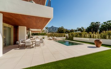 Property slide 10