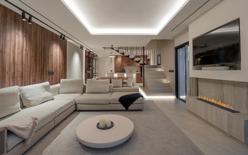 Property slide 24