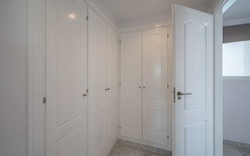 Property slide 44