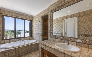 Property slide 17