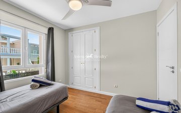 Property slide 21