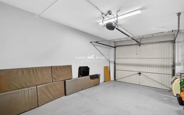 Property slide 39
