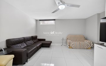Property slide 36