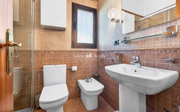 Property slide 15
