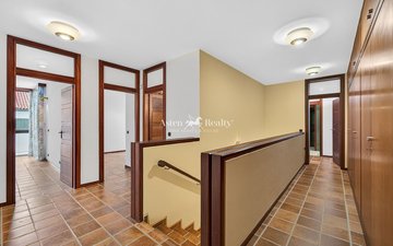 Property slide 36