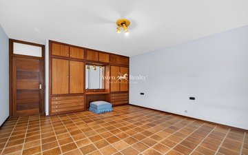 Property slide 37