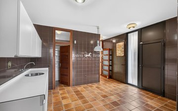 Property slide 23