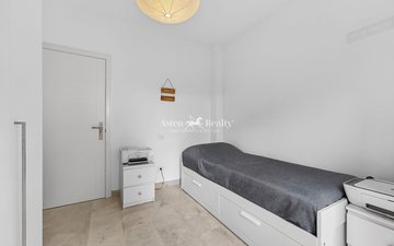 Property slide 10