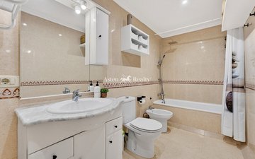 Property slide 14