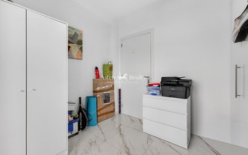 Property slide 23