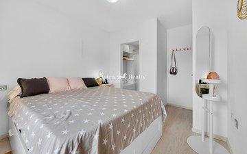 Property slide 20