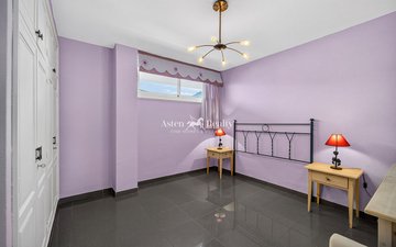 Property slide 10