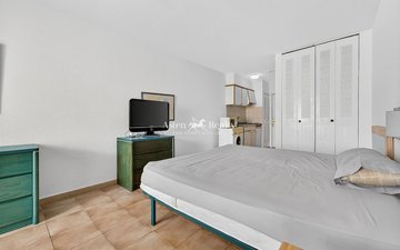 Property slide 6
