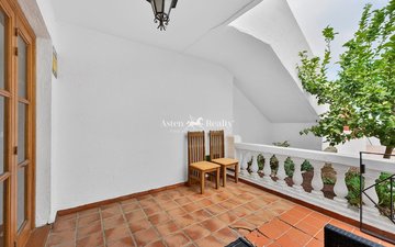 Property slide 8