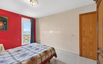 Property slide 21