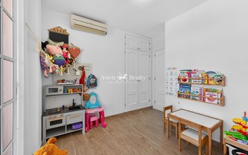 Property slide 10