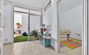 Property slide 6
