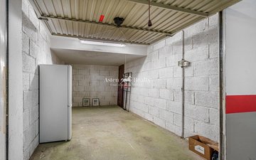 Property slide 17