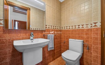Property slide 22