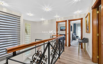 Property slide 24