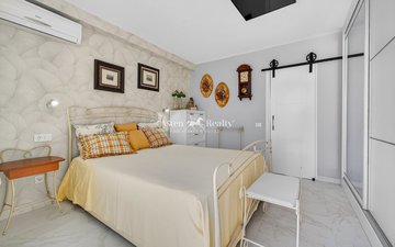 Property slide 19