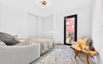 Property slide 22