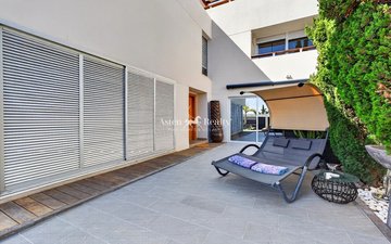 Property slide 5