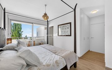 Property slide 20