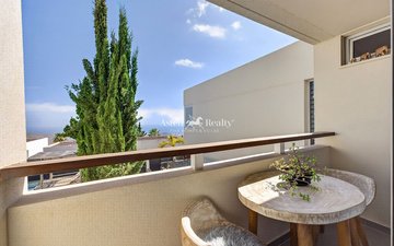 Property slide 25