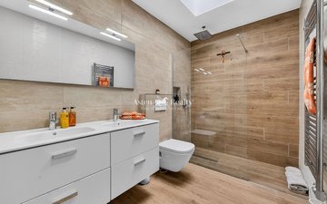 Property slide 30