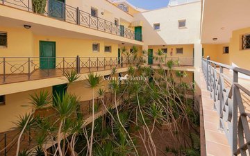 Property slide 20