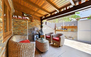Property slide 18