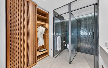 Property slide 20