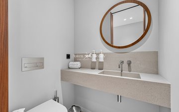 Property slide 21