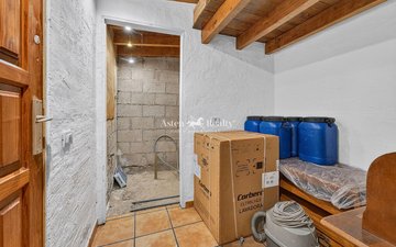 Property slide 33