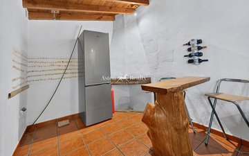 Property slide 31